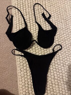 Black Ribbed Bikini Set